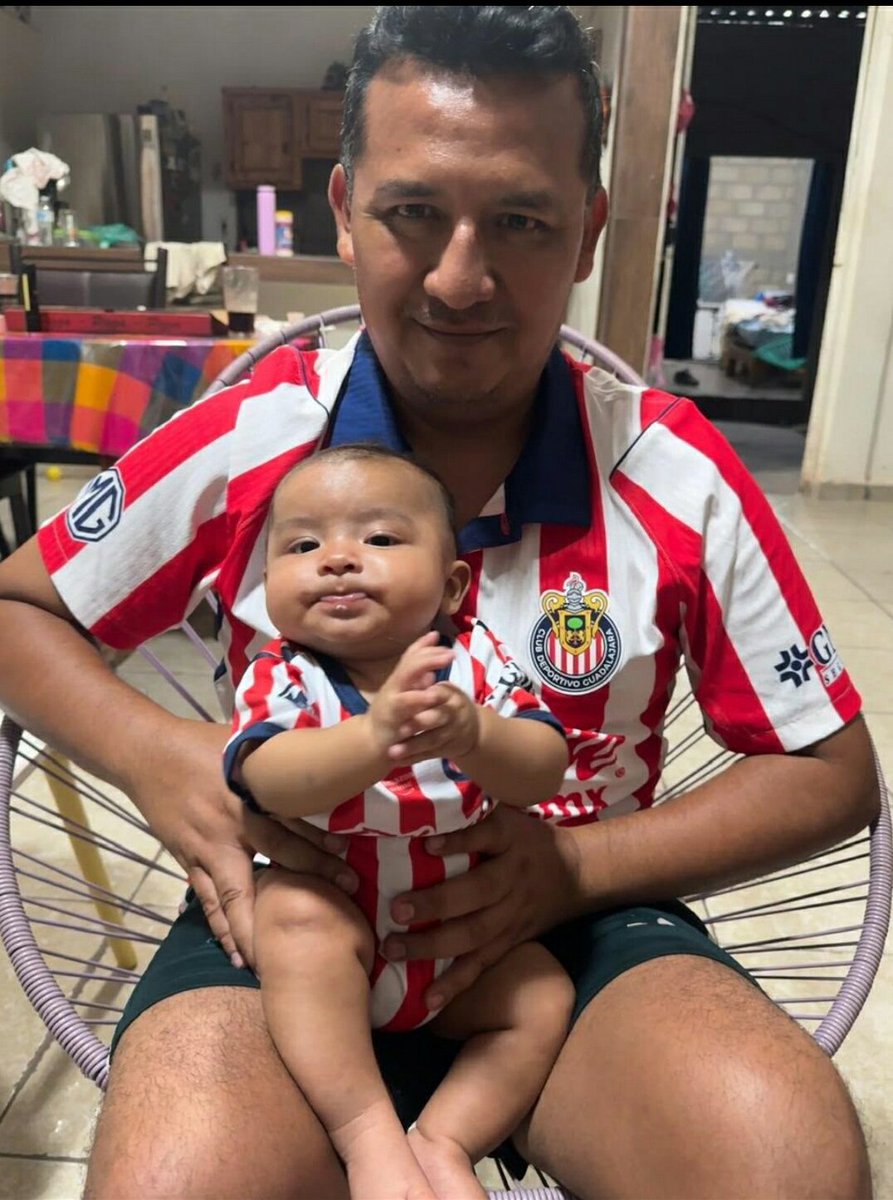 edwinsillo's tweet photo. ... chivita desde la cuna #MegaFutbol #MegaFutbol #MegaFutbol #MegaFutbol #MegaFutbol #MegaFutbol ... https://t.co/UBTP0zd1sR