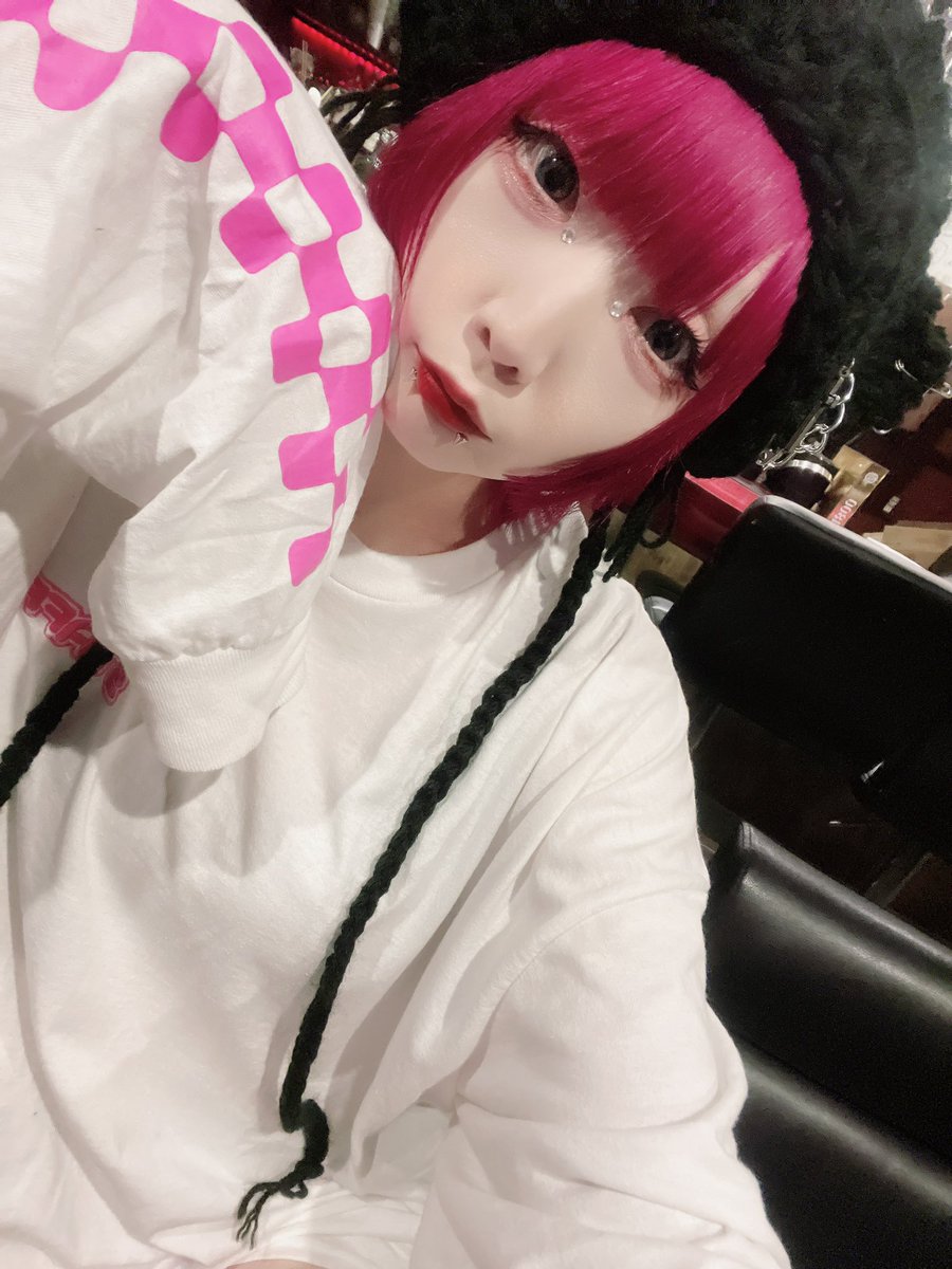 onatsu_calst's tweet photo. おーぷんぬ！
雨止んでる〜〜待っておるぞ！！！ https://t.co/sF48sPbYKQ