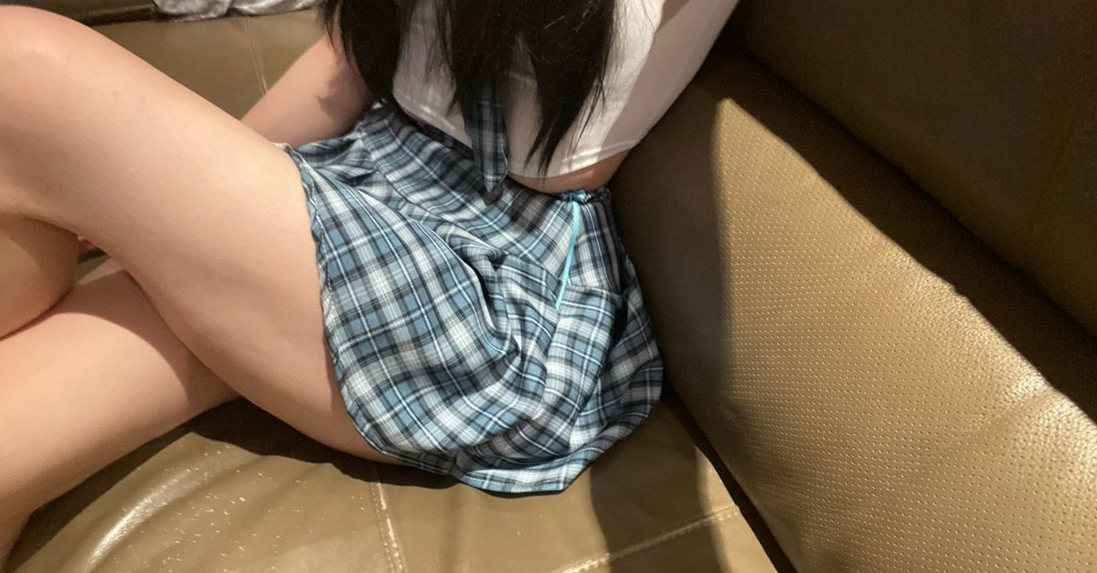 YungBB10's tweet photo. きったない足舐める？
#S女 #裏アカ女子 https://t.co/CJGucv3wTn