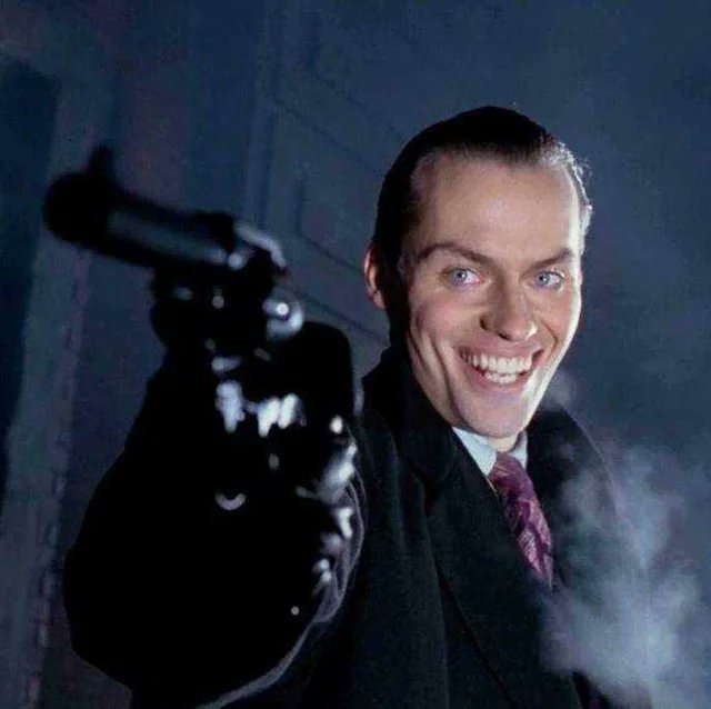 V3Cyclone's tweet photo. not that i dont appreciate jack nicholson's performance and protrayal as the joker but dude his younger stand in actor would have killed it as the joker for the main film https://t.co/rt37Qa1ZYb