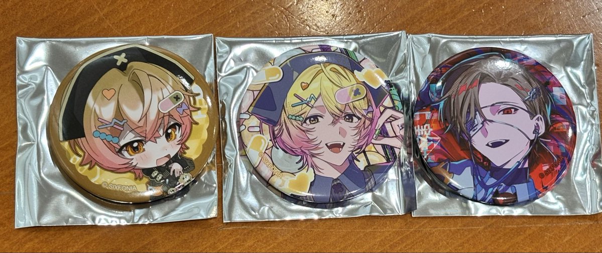 osgkwi's tweet photo. 【シクフォニグッズ交換】

求：🍵様POISON等身/SD/メドレー
譲：下記画像
※出先のためID無いです。

  #シクフォニグッズ交換 
  #シクフォニグッズ買取 https://t.co/NdKWS7UCPI