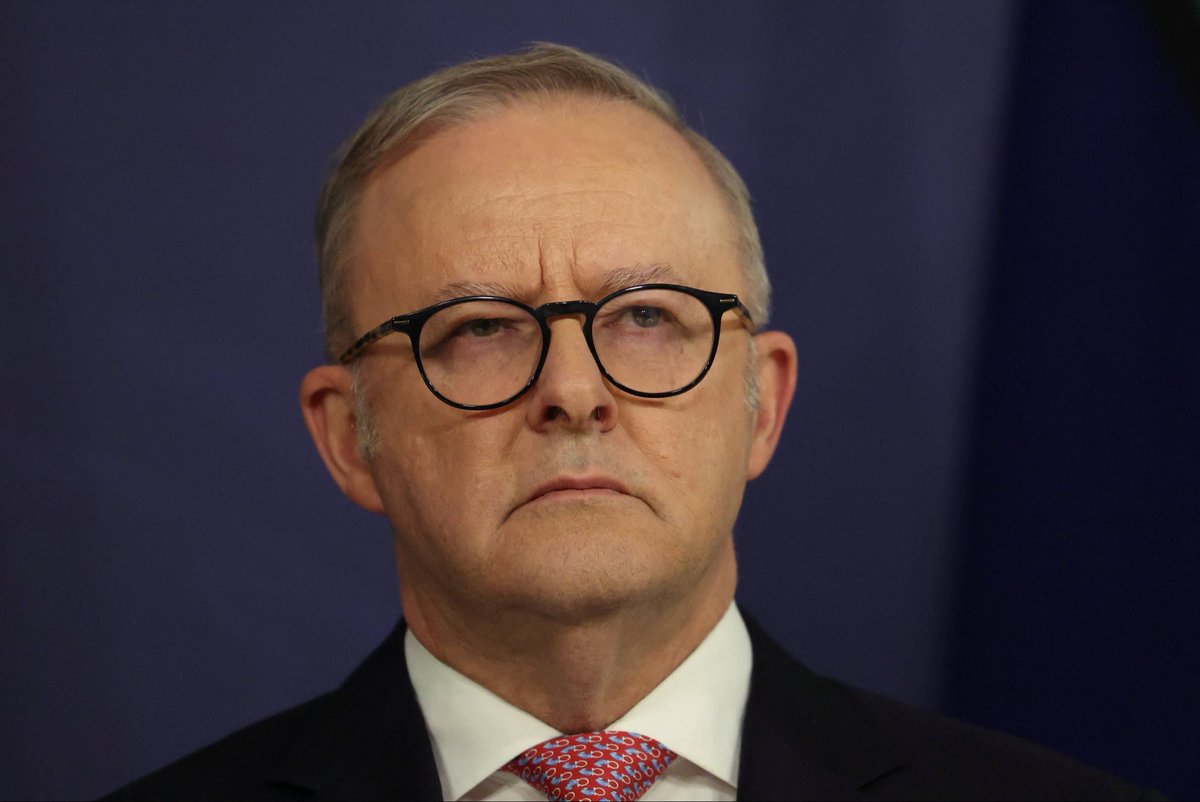 Ryandally08's tweet photo. BREAKING: ALBANESE REFUSES TO RULE OUT JOINING THE EU

Donald Trump has just warned Canada that chasing EU “associate membership” could be treated as a hostile act.

So, Anthony Albanese, in America right now, decides not to rule out Australia joining the EU also.

“We have our focus” and enjoy a “Very good relationship with the EU”

That’s not a no.

He’s echoing Mark Carney’s far left “middle powers” pitch: band together so no one, meaning the United States, can “dictate our choices”

Australia’s security and prosperity rest on the US alliance, AUKUS and Five Eyes, not Brussels regulations, speech codes and a declining bloc already at loggerheads with Washington.

Albanese is stoking tension with our most important ally to chase his own radical European project instead of doing what’s best for this country.

How much more damage will this maniac cause before he is finally booted out of government?