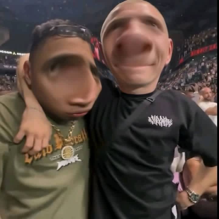 eohenriqz's tweet photo. não sobrou absolutamente nada https://t.co/XEDWoA9N3X