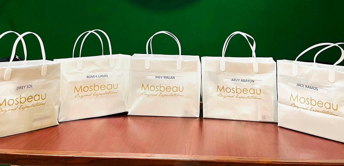 ONESOUTH_PH's tweet photo. Ready na ang Mosbeau kits namin. 📷
Unboxing soon! Thank you, Mosbeau! 📷
#OneSouth #Mosbeau #ONE_SOUTH
@OneSouthPH #OS_JACE #OS_DREY #OS_JHEV #OS_ARVY #OS_ROVER https://t.co/WBgw0K91Sy