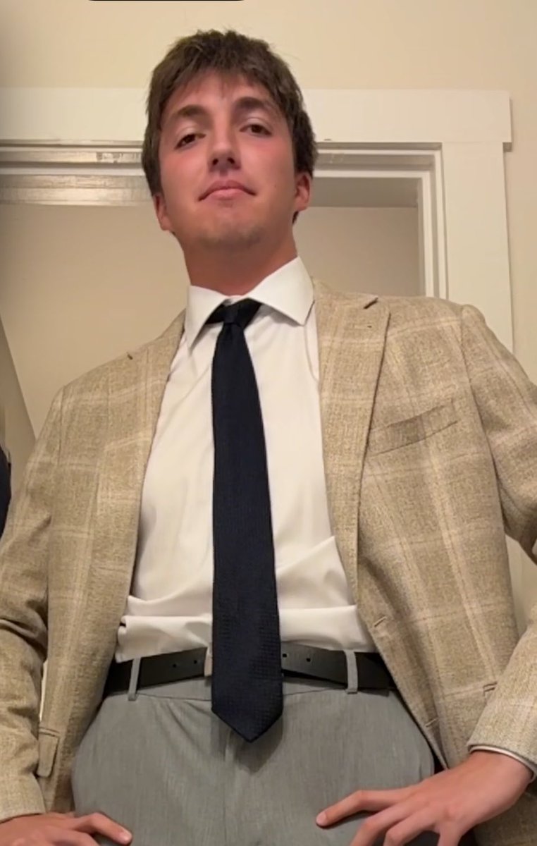 ffbnNetwork's tweet photo. Sean of Sean’s Club of Fellas are starting the season 0-1. According to my sources he does not view his team as an important team to succeed in his eyes. Could there be a morale issue in the locker room this year? https://t.co/CsjV82NJpQ