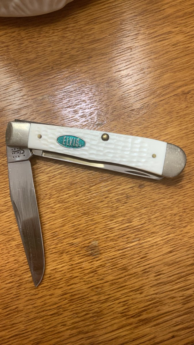bfosteriii's tweet photo. @Chicago_Daisy You’re prone to stabbiness, and everyone else is prone to leakiness. It’s the natural order of things. 

I would like to be proficient in backstabbiness, but I have no aptitude for it. A lifetime of relevant experience has taught me nothing. https://t.co/nfsTCvWVR6