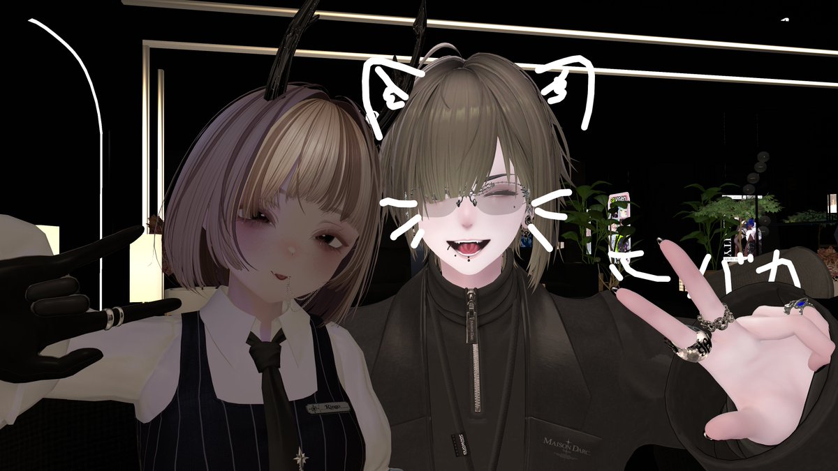 kuronosuke_vrc's tweet photo. #SERENITYevent
起きていたので日本時間の11時～行ってきました。
集合写真一部の方ダイヤモンドなっちゃった…日本語onlyだけど終始お相手して頂けて楽しかったです。英語話せるようになりたい。あとりんごさんの前髪カットは本当に素晴らしいです。メニューで前髪カットなんて聞いたことないよ… https://t.co/kG2GTrYj8r