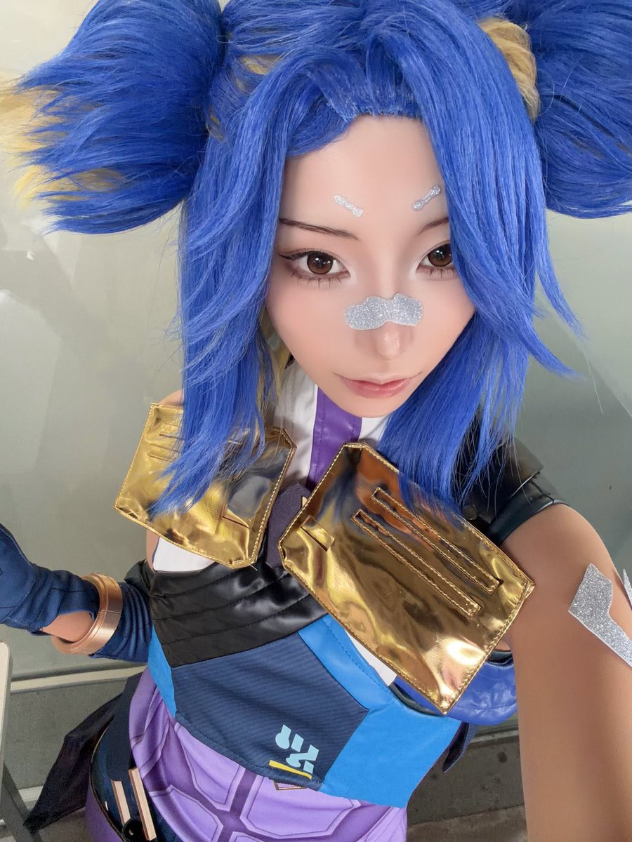 yoyomiyoi's tweet photo. TGS2日目はネオンで遊びにきた⚡️

#valorantcosplay #TGS2026 https://t.co/pDVI8KHFkv