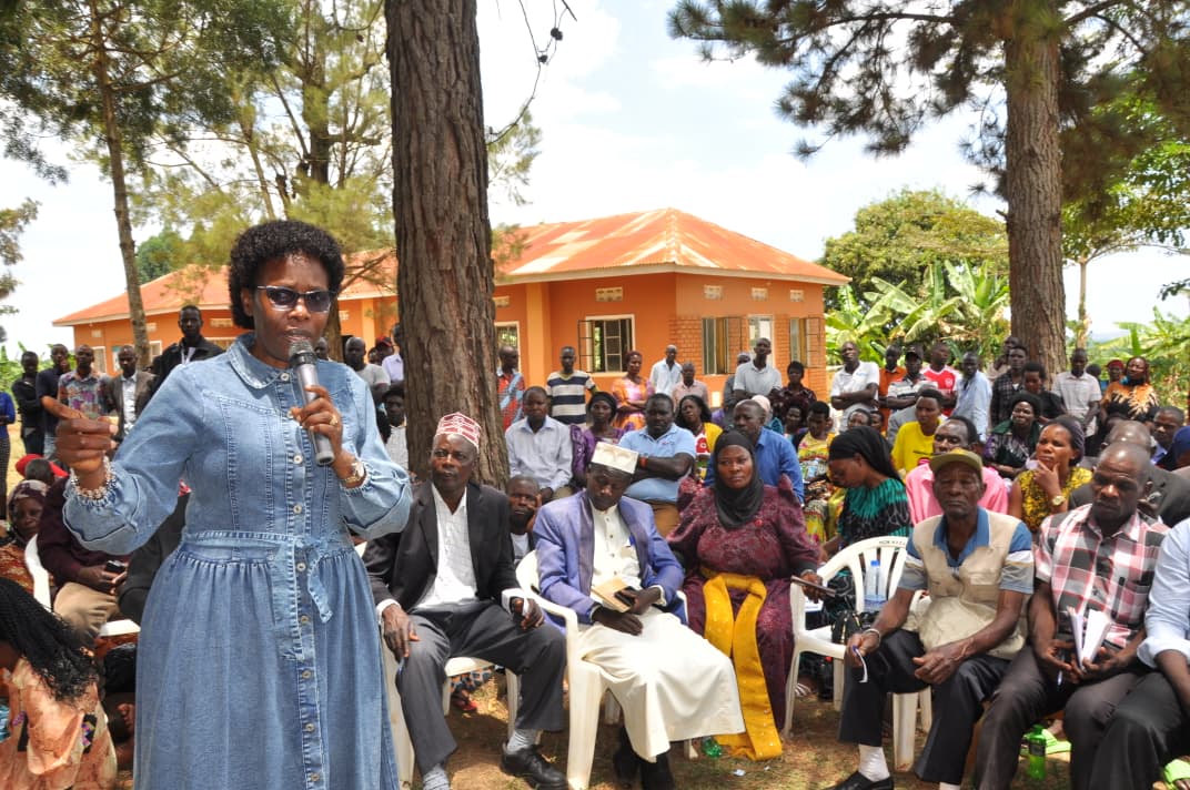 JudithNabakoob1's tweet photo. I handed over 1,000 bags of fertiliser to support more than 200 smallholder tea farmers in Mityana District. This intervention will help our farmers restore their tea gardens, improve production and increase the quality of their tea.

The NRM Government continues to respond to the challenges affecting our farmers, including high input costs, declining production and unstable market prices. I thank H.E. President Yoweri Kaguta Museveni and the Ministry of Agriculture for ensuring that Mityana tea farmers are included in this support.

I urge our farmers to put this fertiliser to good use and our local leaders to ensure that every bag reaches the intended beneficiaries free of charge. Our focus is to support productive farming, improve household incomes and strengthen the livelihoods of our people.
