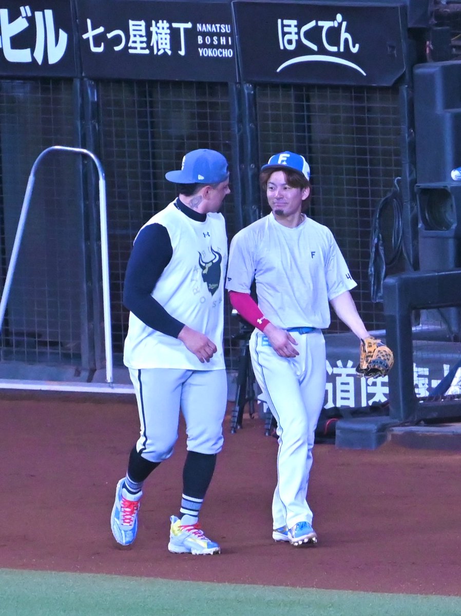 8y54vpzqh7's tweet photo. 今日も熱い戦いを✊🏻 ̖́-
オールスターで距離が縮まったのかな😊
2026.9.20📷
#マチャド 選手 #水野達稀 選手 https://t.co/Sz5wv6EcGW