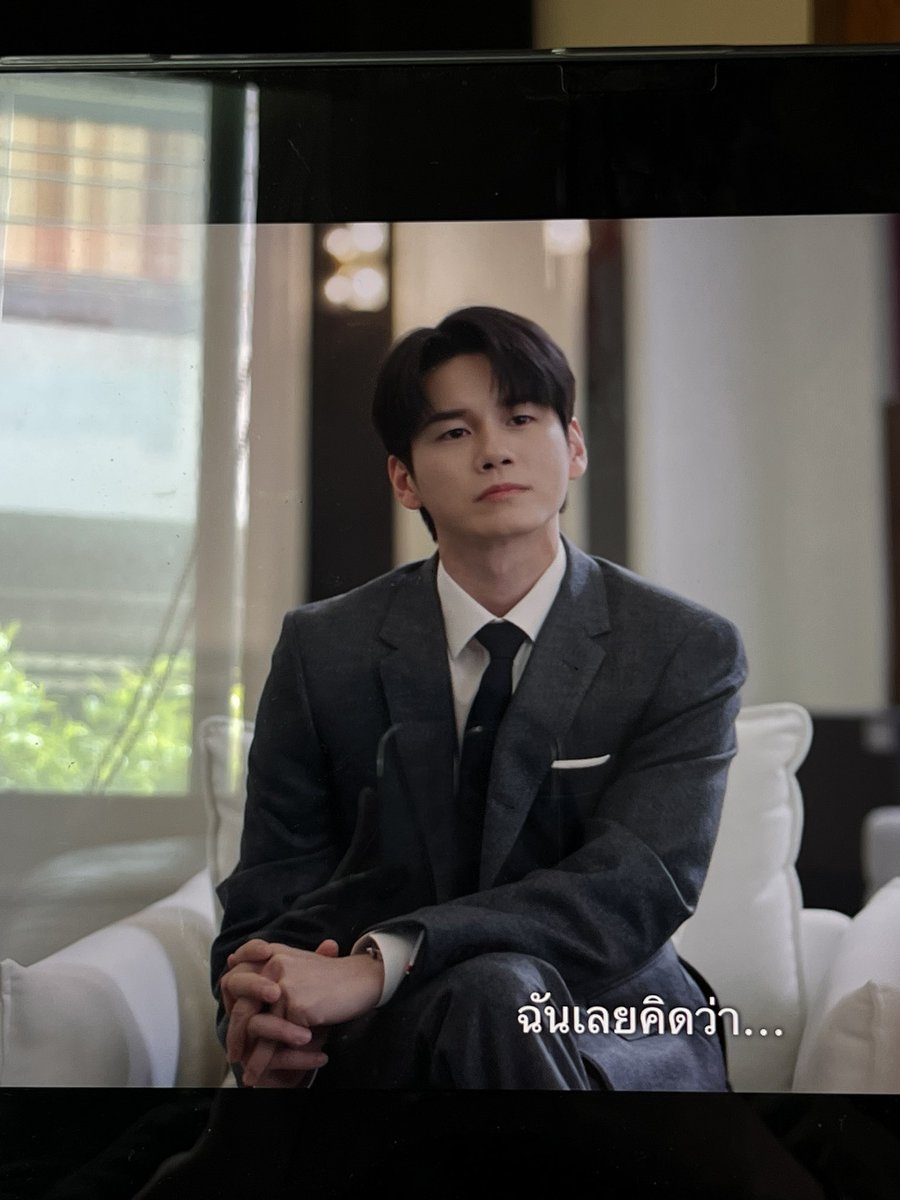 FLOWDZXNZ's tweet photo. คือพรี่หล่อแบบน่ารัก เอ้ะ🤔 https://t.co/qlLMQD58F9