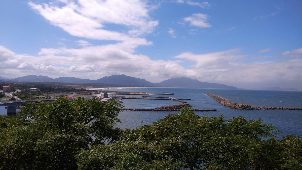 Chamwatson's tweet photo. 風が気持ちいい https://t.co/SCrmSGgt7T