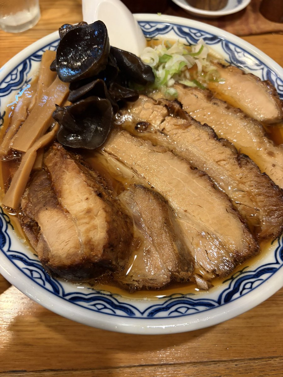 namacyannn's tweet photo. 濃いめの醤油味で美味すぎた https://t.co/vknK8pjjNt