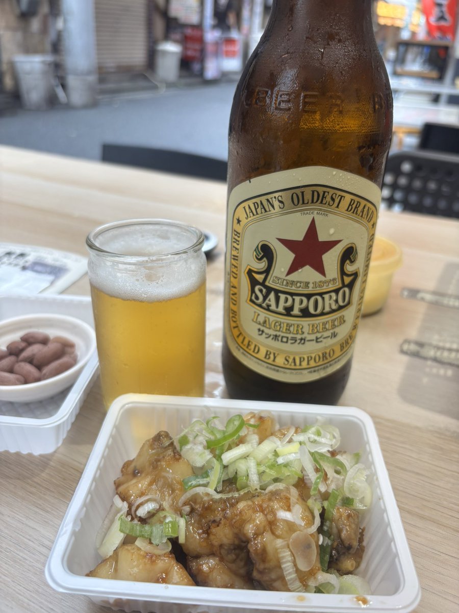 Inottiri's tweet photo. 【外呑処へそ新橋0号店 西成ホルモン焼き】
連休初日実は西成に行き心当たりのある店舗数店訪問しましたがどのお店も超満席で入店出来ず😭
東京に帰ってきてコチラで堪能🍺価格帯はともかく負けて無いクオリティですよ🤩大好きなお店🥰 https://t.co/QmuwgEcl8A