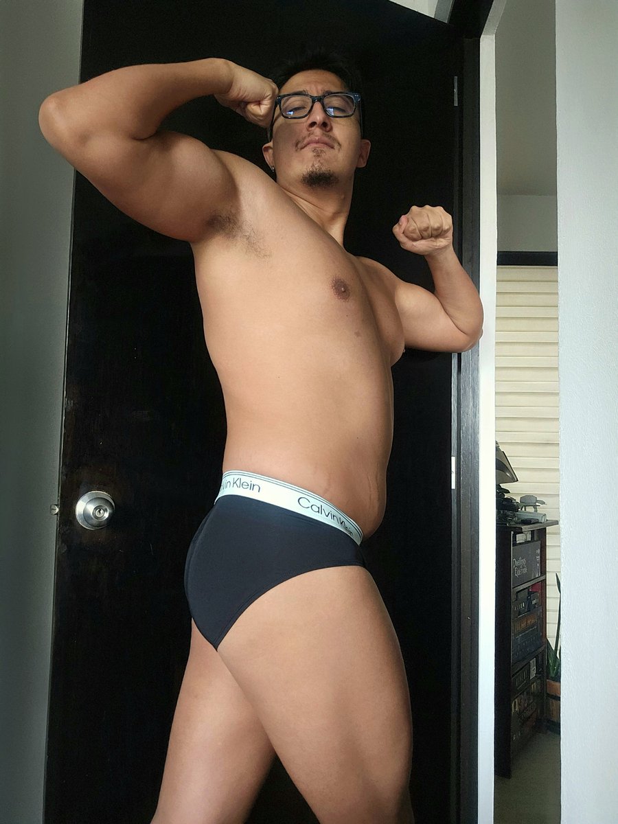 boardgaymer's tweet photo. Calzón sudado listo para que te lo ponga de máscara 😏... https://t.co/EweFj71bvx