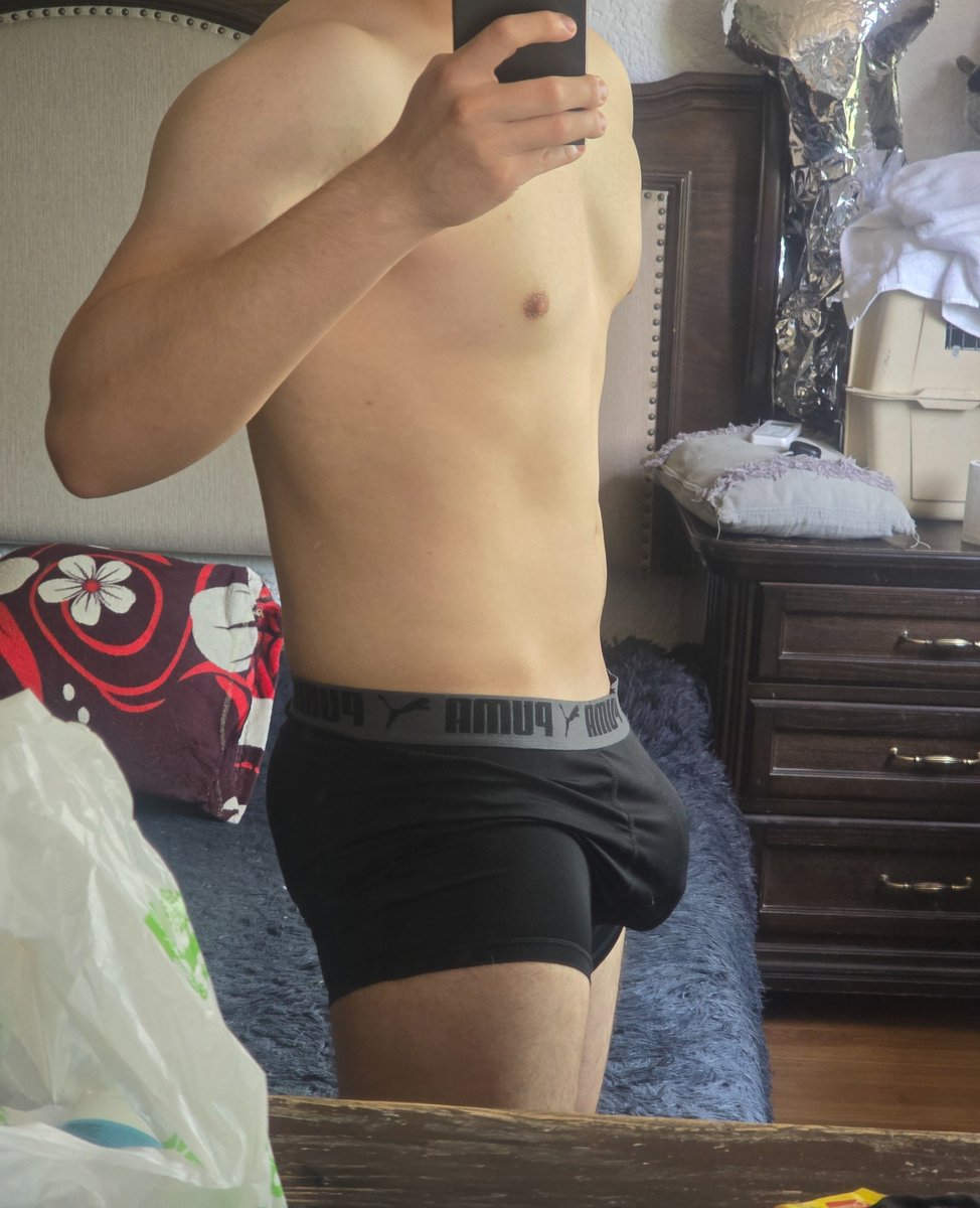 sensusmenprive's tweet photo. Buenas noches 🌜
#gayboy #twin #massage #xvideos #chudai https://t.co/r9LD1ldT4W