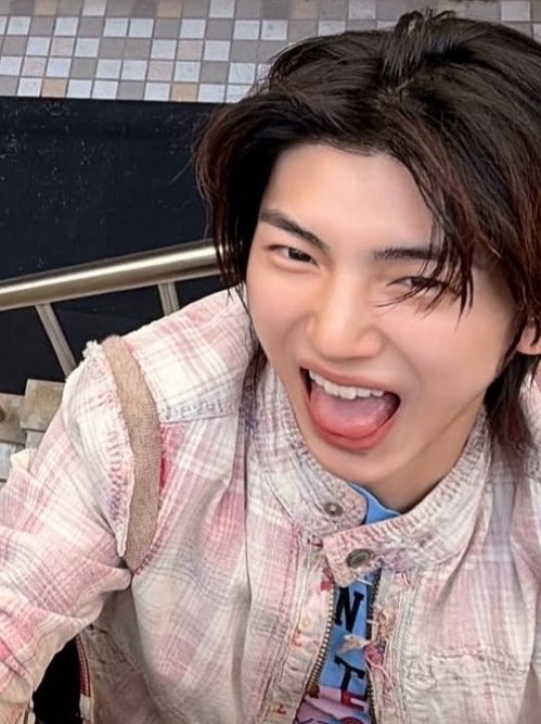 jjucider's tweet photo. how can one person be this lovely https://t.co/tMUKknQXeE