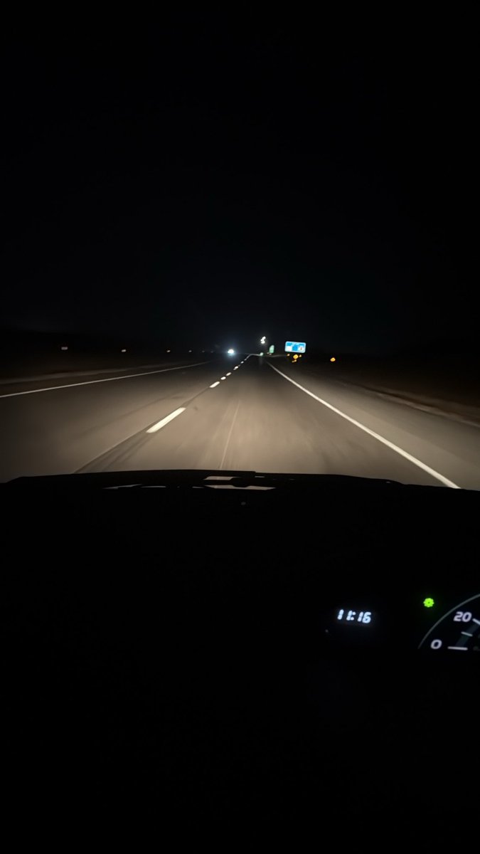 Michael10637250's tweet photo. Time to go home and get in bed. My buddy had his 1st baby shower/celebration thing tonight. 42 and gonna be a dad. https://t.co/nGSnp85Utq