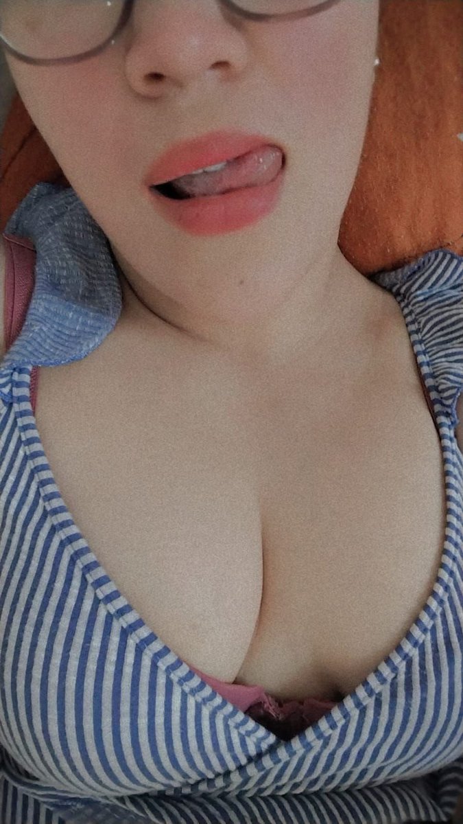 RelatosedgarS's tweet photo. Hola Edgar buen día.
Nos ayudarías a buscar un single desde tus publicaciones somo pareja de cd juarez de 31 y 32 años buscamos aser un trío hmh a qui te comparto un par de fotos de mi esposa nos encuentran como hotwife&amp;cornudo

@nuevoshmh https://t.co/qj2qkUPqeT