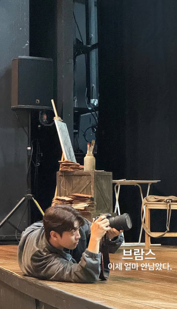 joochstar's tweet photo. Our melancholic ace Hong Brahms is here!!!!!!! Let's burn the stage, you can do it brroooooo🔥🔥🔥🔥🔥🔥

JOOCHAN BRAHAMS IS HERE!

 #주찬이의_브람스_선율타고_등장
#JOOCHAN_BRAHAMS_MUSICAL
#GoldenChild #골든차일드 
#HONGJOOCHAN #홍주찬
@jootopia_OFFCL https://t.co/FowEIMwwpL
