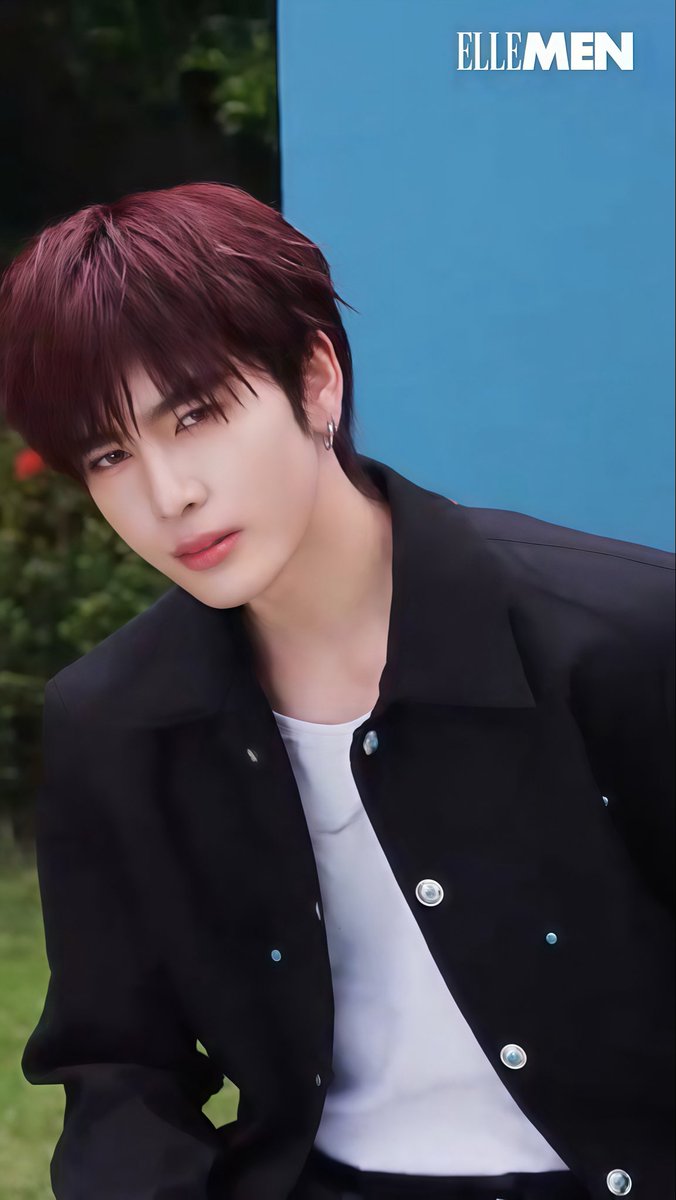 WunHH's tweet photo. คุณหนูอยากได้อะไรครับ ไม่ต้องจิกขนาดนั้นผมจะเดรส https://t.co/HOW5Bo1YFl