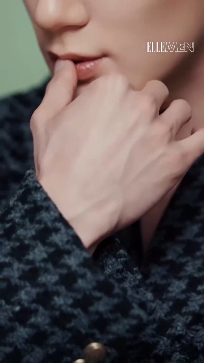 jenoo0w's tweet photo. little details about lee jeno that i love.

JENO ON ELLE MEN HK
#ELLEMENHKxJENO https://t.co/khQQriDuqN
