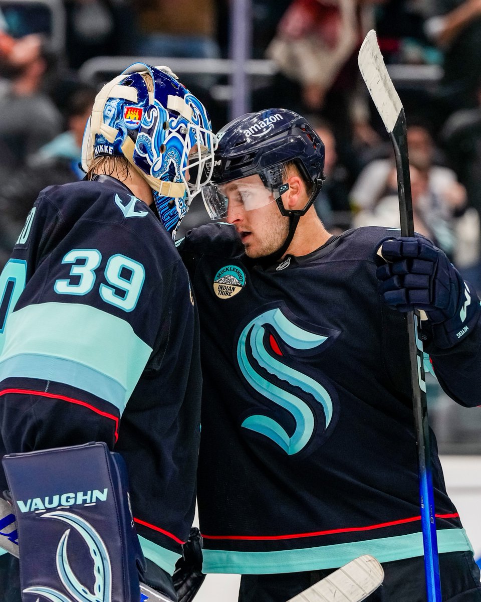 SeattleKraken's tweet photo. sleep tight, friends – goalie hugs are back 🫂 https://t.co/vxQvhuXUzH