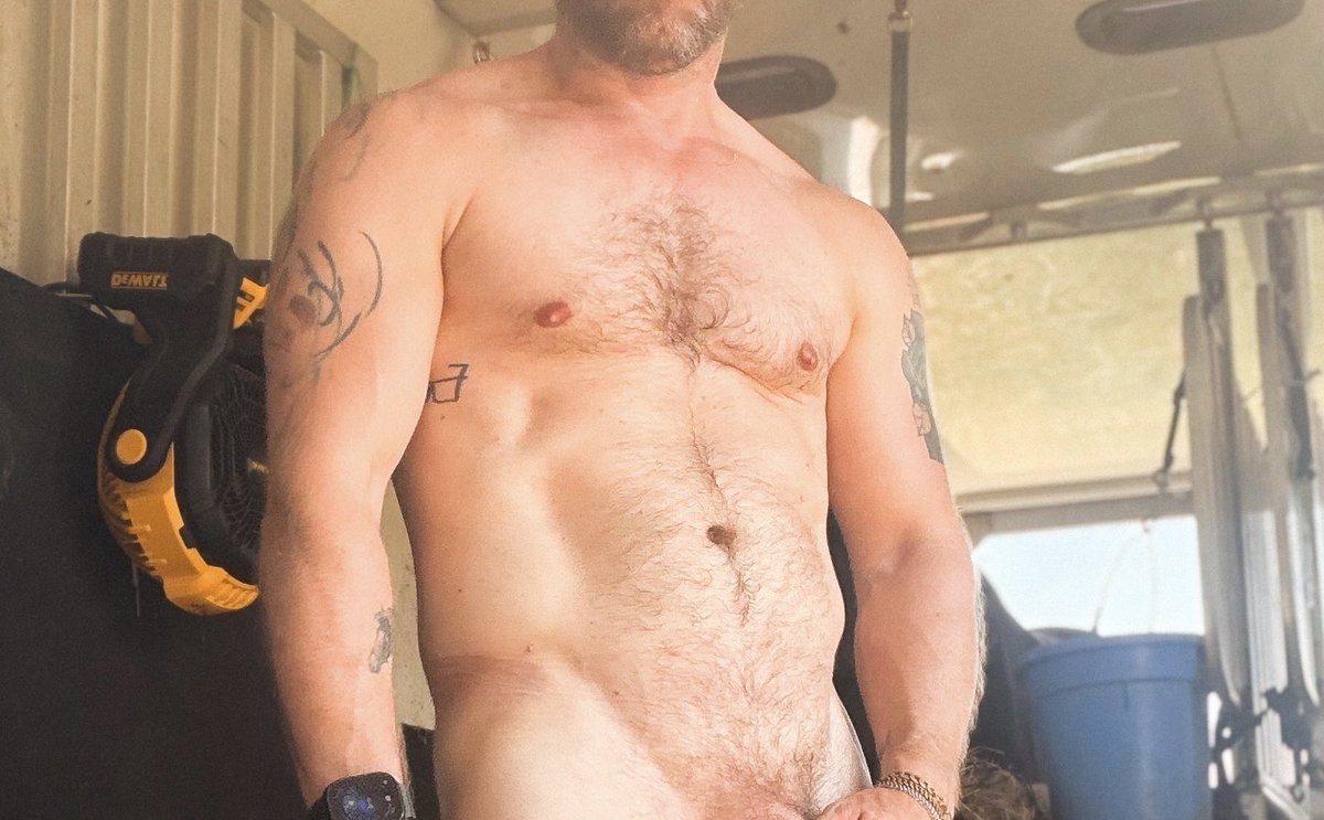 calebluckk's tweet photo. Another sweaty horse competition weekend. I was able to capture a bit more but then got caught and had to wrap it up. https://t.co/PufF96DvMg