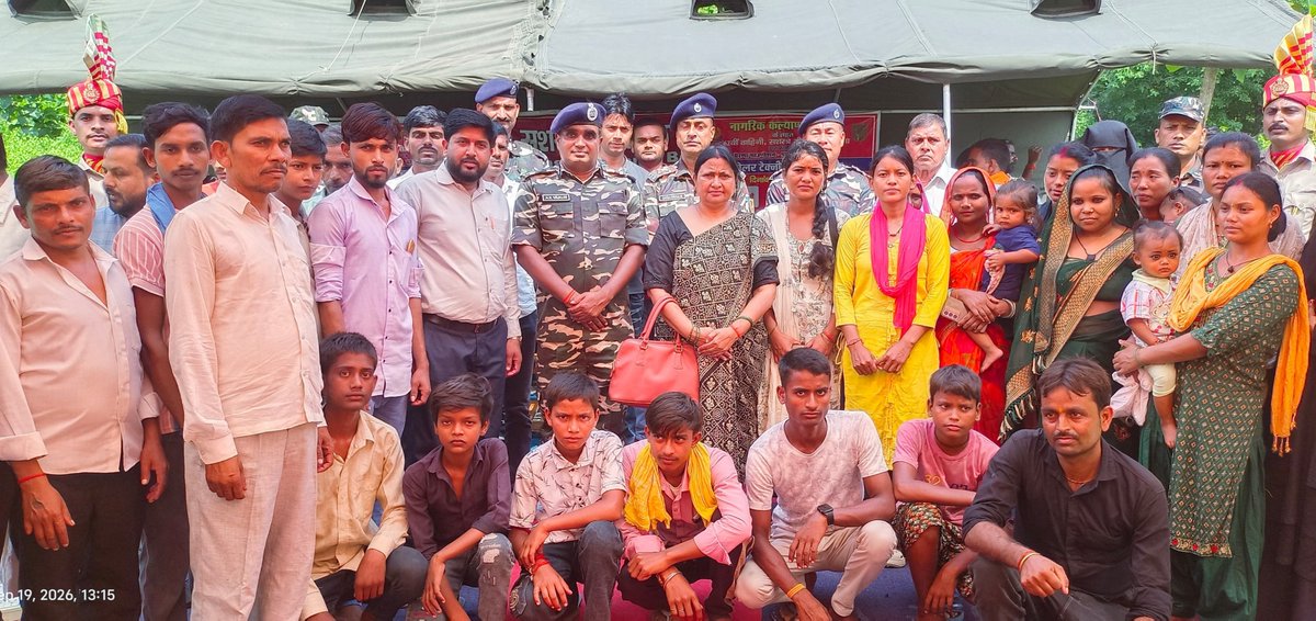 SSB_INDIA's tweet photo. दिनांक 19.09.2026 को #SSB की 62वीं वाहिनी, #Bhinga (UP) द्वारा #CivicActionProgramme के अंतर्गत सीमावर्ती क्षेत्र के 15 पुरुष/महिलाओं एवं 15 युवाओं हेतु 20 दिवसीय हैंडीक्राफ्ट एवं सोलर टेक्नीशियन प्रशिक्षण का शुभारंभ किया गया।
कौशल विकास से आत्मनिर्भरता की ओर एक और कदम।
सेवा • सुरक्षा • बंधुत्व 🇮🇳
#SashastraSeemaBal #CitizenWelfare
#SkillDevelopment
#SelfReliance
#ServiceSecurityBrotherhood
#NationFirst
@PIBHomeAffairs
@DoBM_GoI