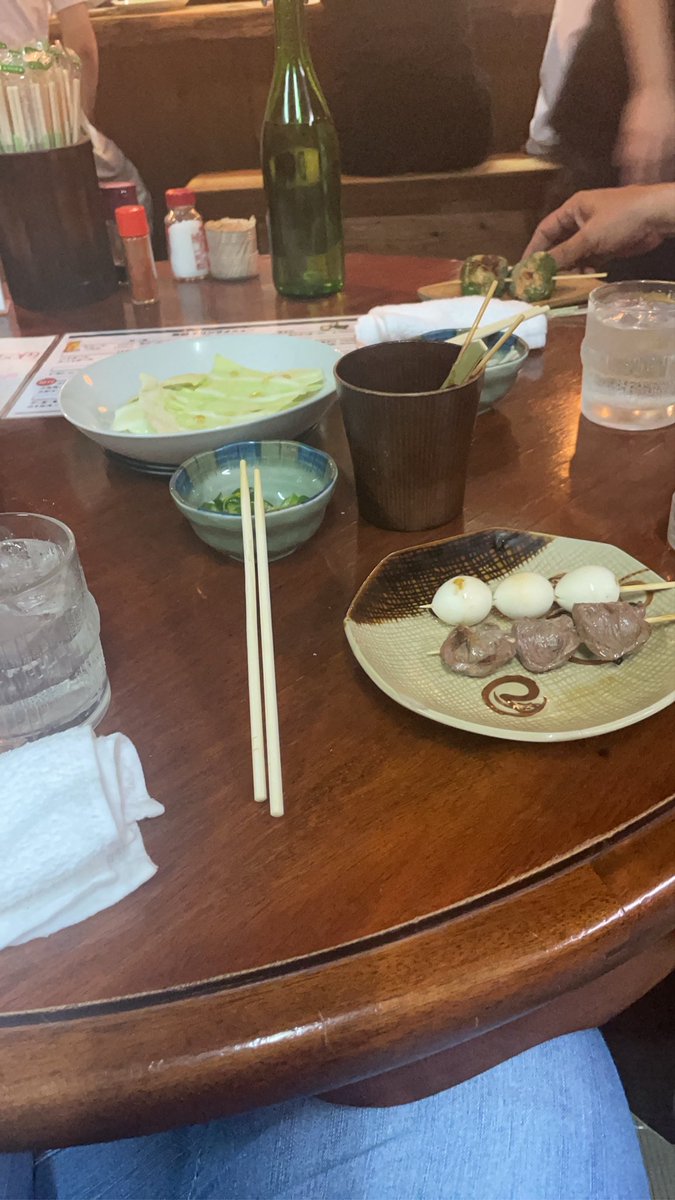 Manami117355's tweet photo. おはようございます♪
ってもう昼過ぎてるw
昨日は1ヶ月ぶりに会えたセフ君と居酒屋デート❤️二日酔いだなぁ😭😭
今日Amazonから欲しリスのウーマナイザー届いたのぉ💕💕感謝感謝💕💕
使うの楽しみ過ぎる🥰🥰
具合悪すぎて写真何も撮ってないけど、これで察して？w
今朝の私だよん💕ここ、どーこだw https://t.co/1tMBZgOT92