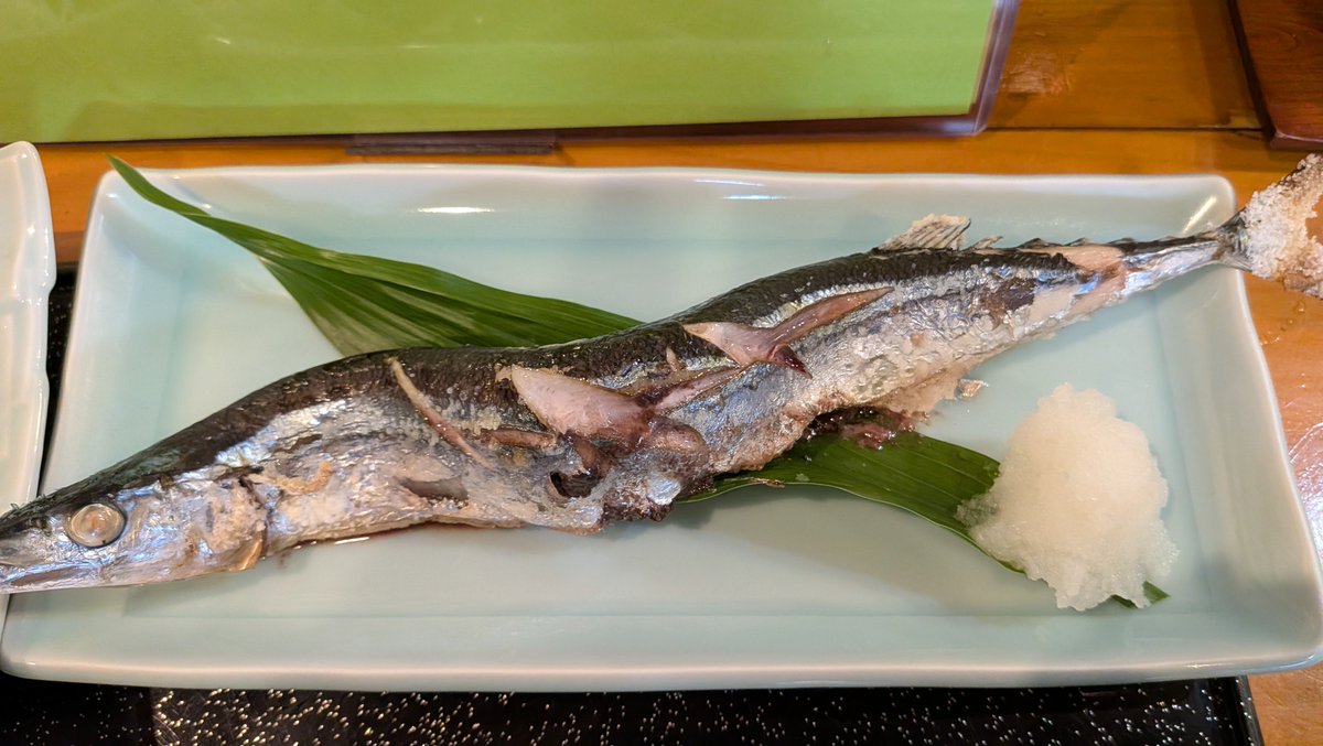 8018yoshi's tweet photo. お昼🤤
ランチ刺身•新さんまの塩焼御膳
ごはんお代わり  100円
今日は富里市の
ごはん亭「磯ふじ」さんへ
さんまは脂がのって美味し👍
刺身は新鮮で口の中で溶けました🤣
ごはんススム君でした！
めっちゃ美味しかったです
ご馳走様でした🙏 https://t.co/fSBe8X3Nt5