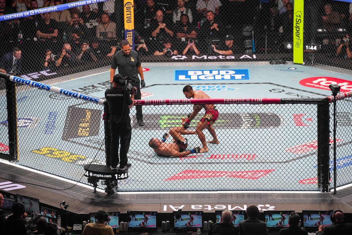 ufc's tweet photo. Turned up when it mattered most.

Who's next for @JoshuaVanBT after his defense over Alexandre Pantoja at #CryptoCom #UFC331? https://t.co/ctKc1ZXSmX