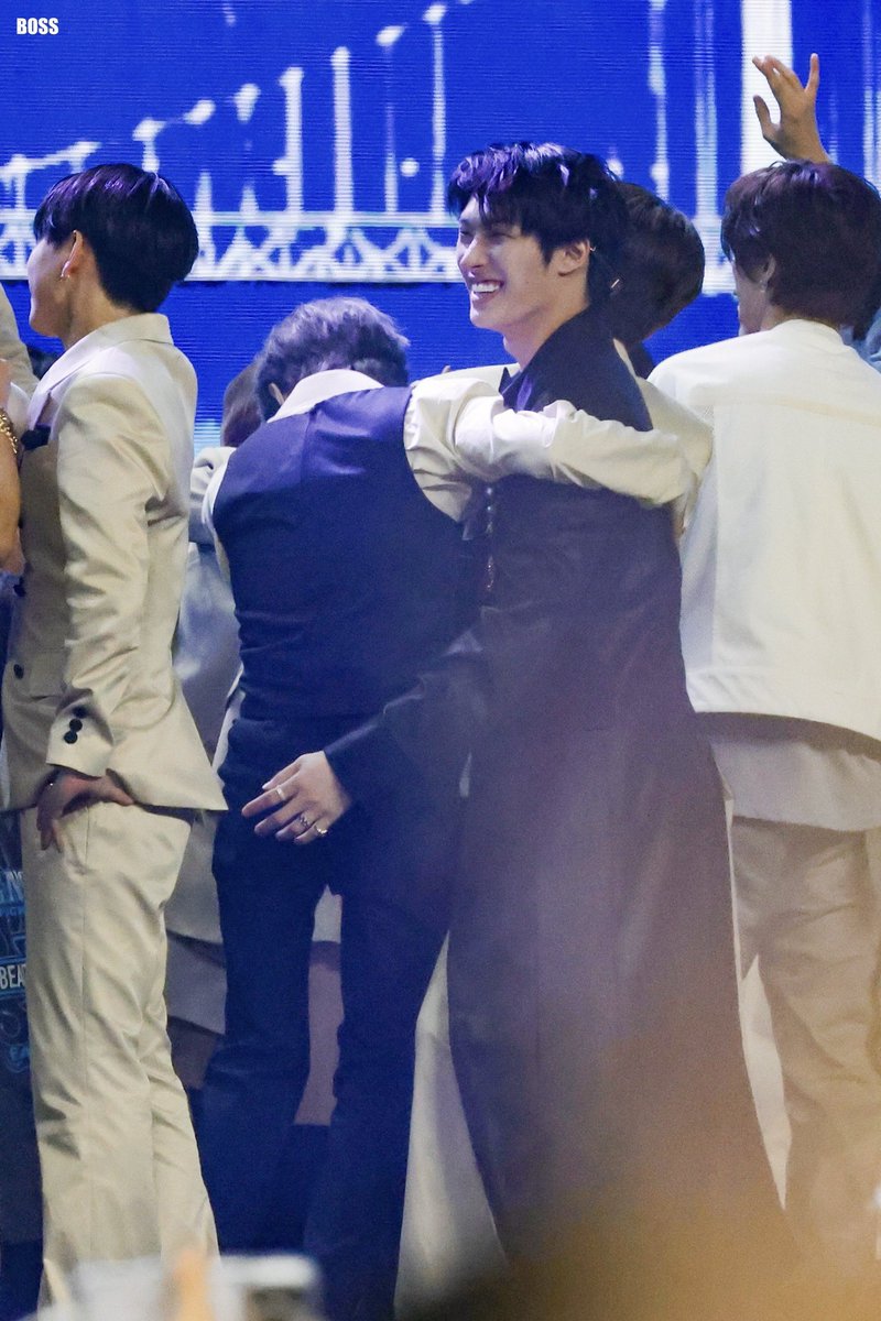 dalbalamy's tweet photo. 신혼쀼 너무 강력함 얼마나 팔불출일지 감도 안옴; https://t.co/x4PkUlDRIP