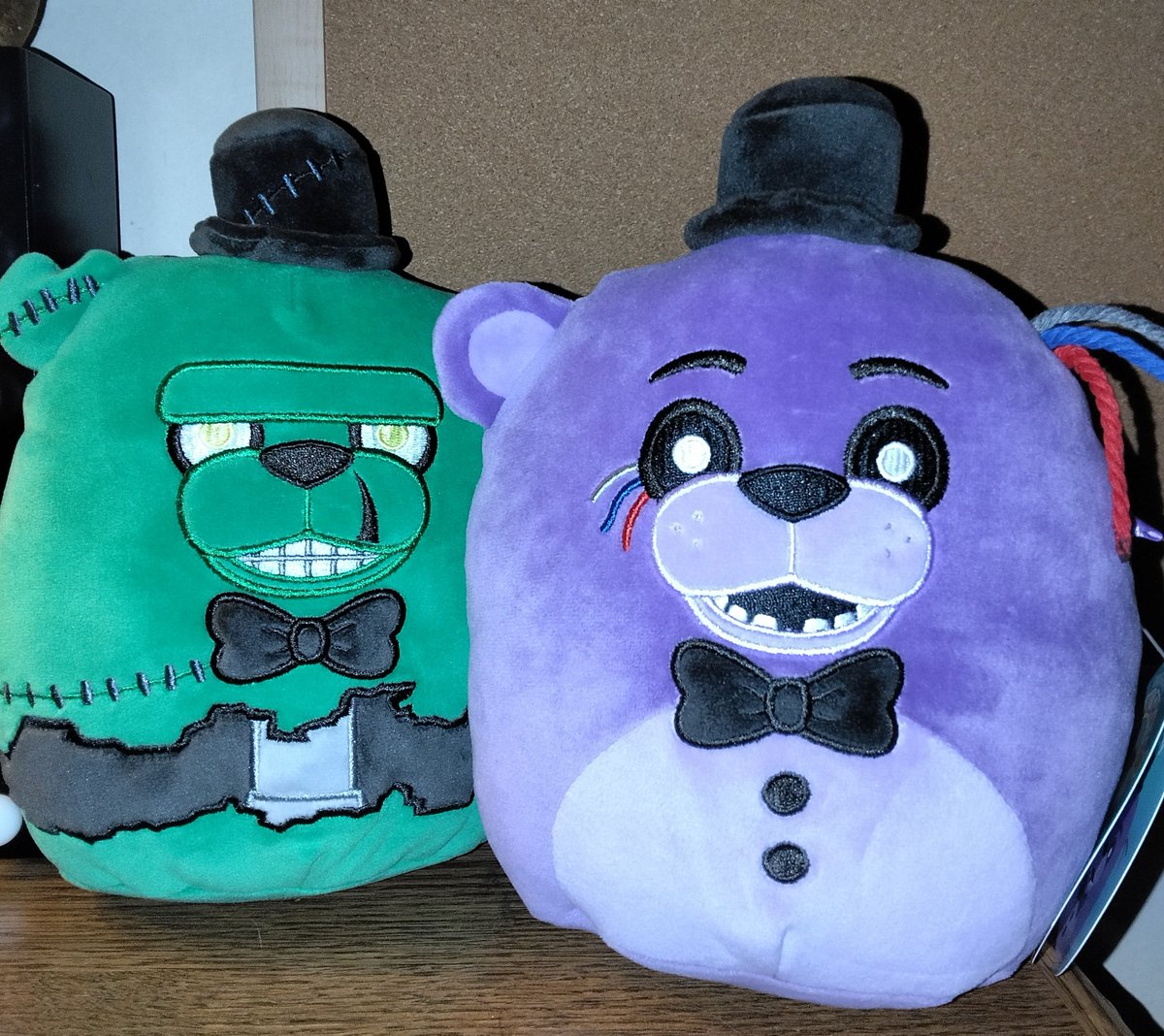 HugoFer88167051's tweet photo. At Five Below 
I found the new Squlshmallows of Dreadbear, Shadow Freddy ( now I need to get lolbit and white tiger ) https://t.co/1lzAQTyG2Q