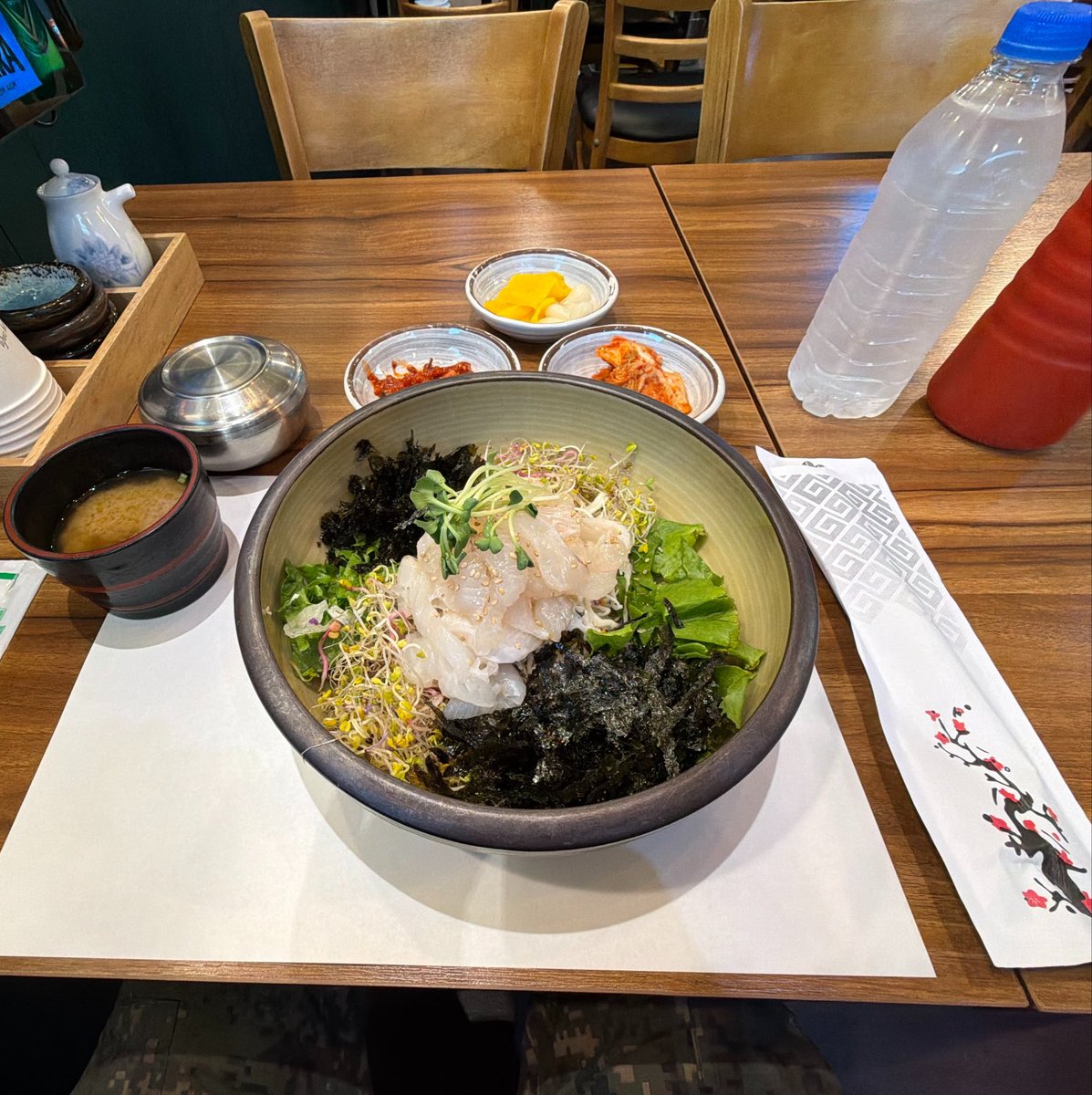 samekun_dayou's tweet photo. 昼ご飯 https://t.co/fNttFzNzOq