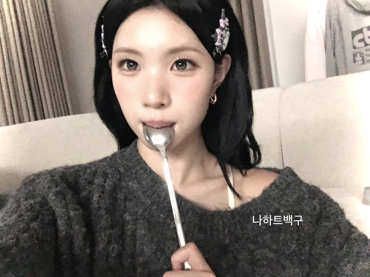 j1axe_'s tweet photo. 김주은 밥 마니 먹어라 . . 
최근에 입덕한 여츄랑 핱얘 할 사람 🤍

♡ - f
RT - f &amp; dm

#하츄트친소 #하츄_트친소 https://t.co/4y4j18vakU
