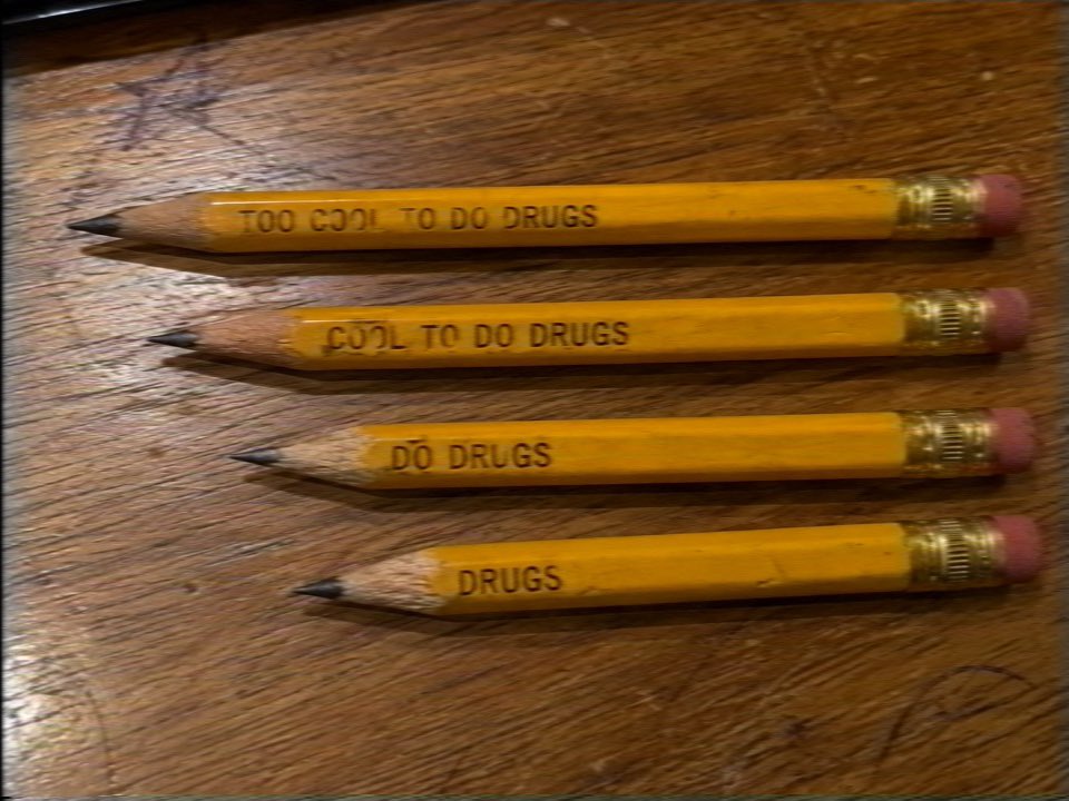 NostalgiaYZ's tweet photo. 1998 anti drug campaign design flaw for pencils.

The pencils were later recalled and the print was added on the back end. https://t.co/ChD1zLtFvu
