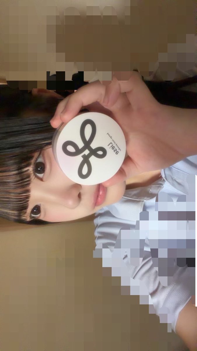 kawatiko's tweet photo. メイク上手になりたい https://t.co/cDWAKmbxNv