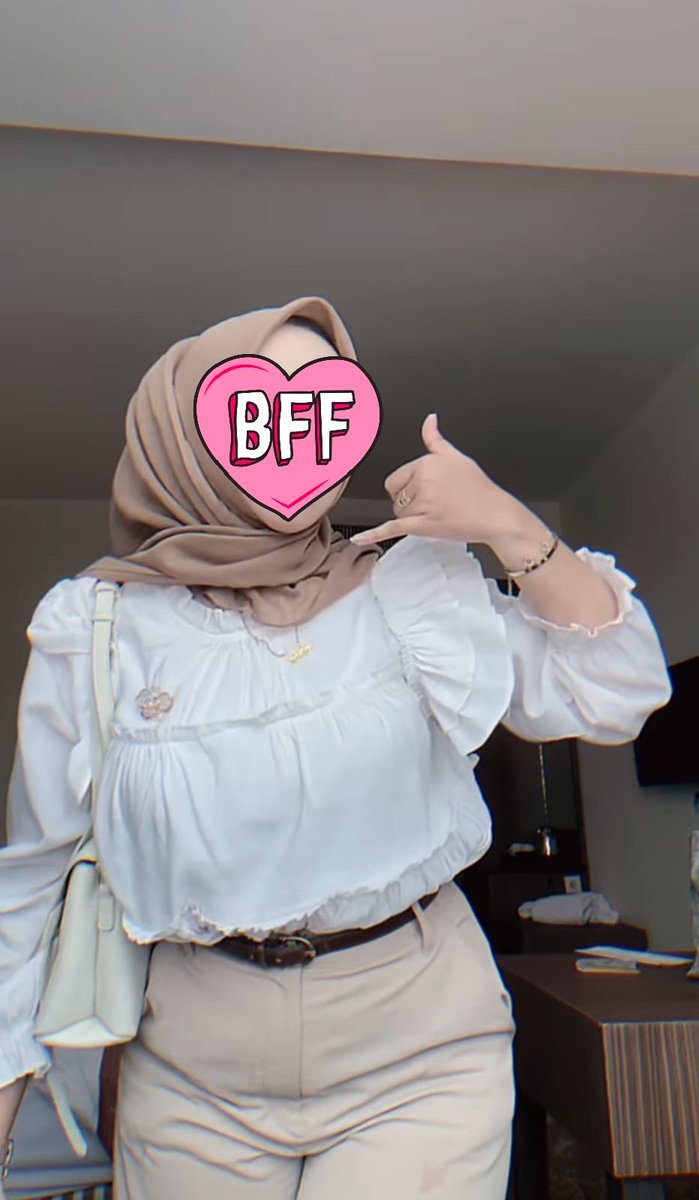 mzirse's tweet photo. Halloow sayangg apaa kabarr 🍃

kalo lapar makan mie 
kalo rindu just callme 😘

#availsolo  #exposolo https://t.co/dsHasCuqgi