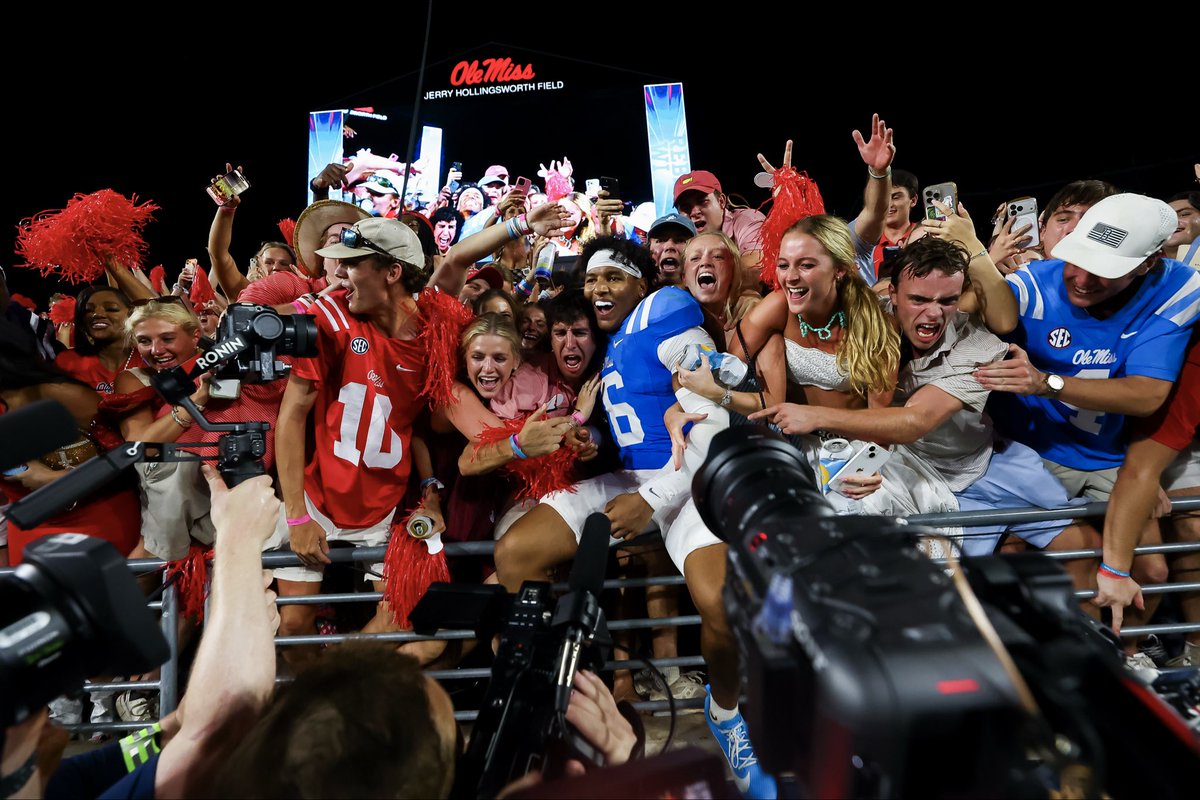 OleMissSports's tweet photo. Sending our love … https://t.co/zHA56Q8Nz8