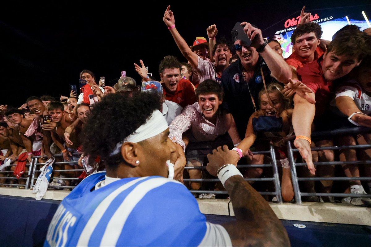 OleMissSports's tweet photo. Sending our love … https://t.co/zHA56Q8Nz8