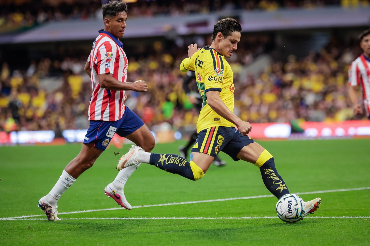 ClubAmerica's tweet photo. ⏱️ 60' | No dejemos de luchar, Águilas. 🦅
⚽️ América 0 vs. 2 Chivas https://t.co/oJgozFuZc8