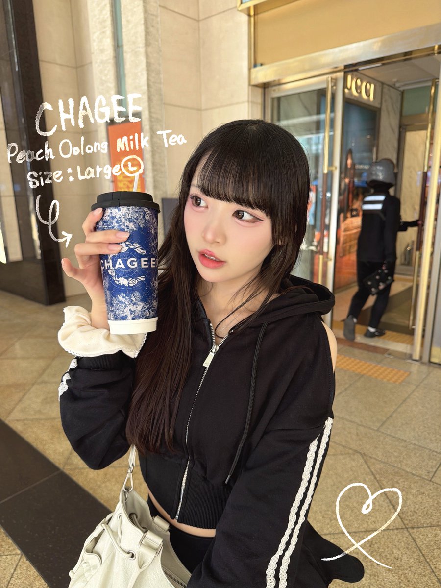 iLiFE_koguma's tweet photo. CHAGEE飲んだよ〜⟡.·*.
美味しかった💭🍑💖 https://t.co/o7sxs1q7X4