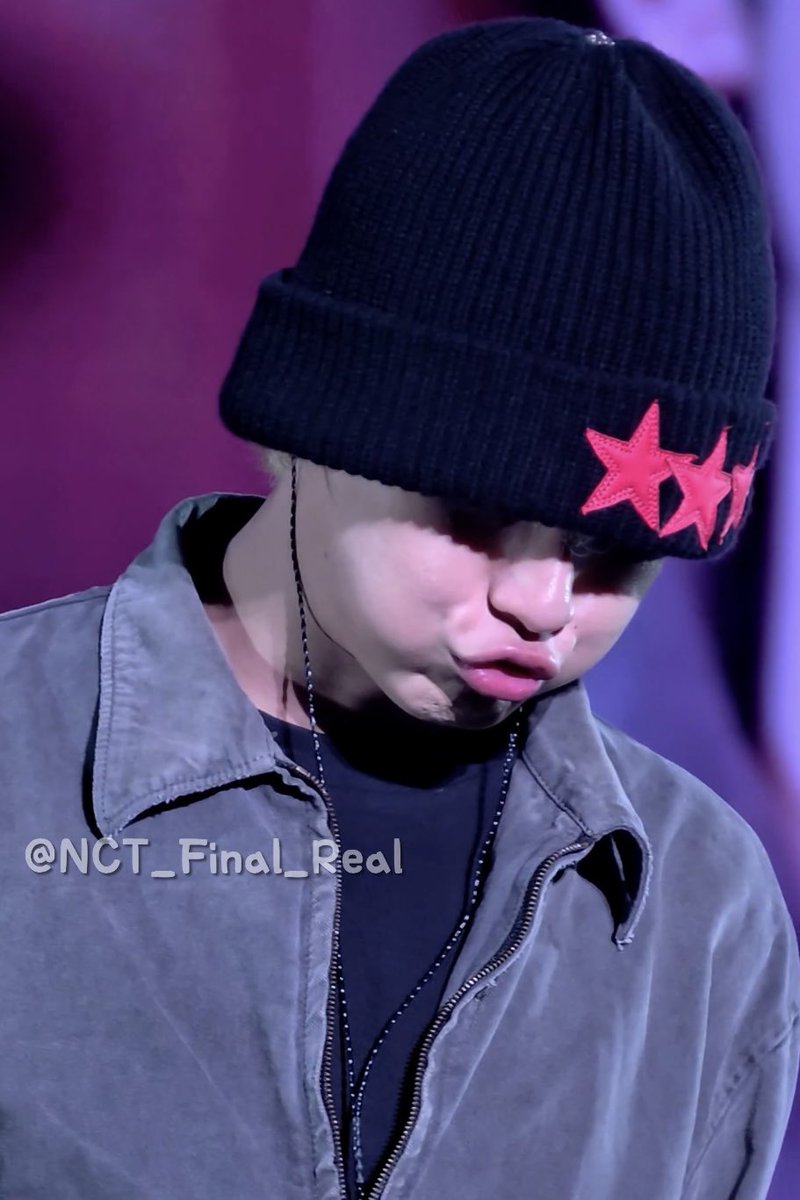 belovedmkhc's tweet photo. look at my pouty baby, CUTE 🥺🫶🏻 https://t.co/7IruhGZcNl