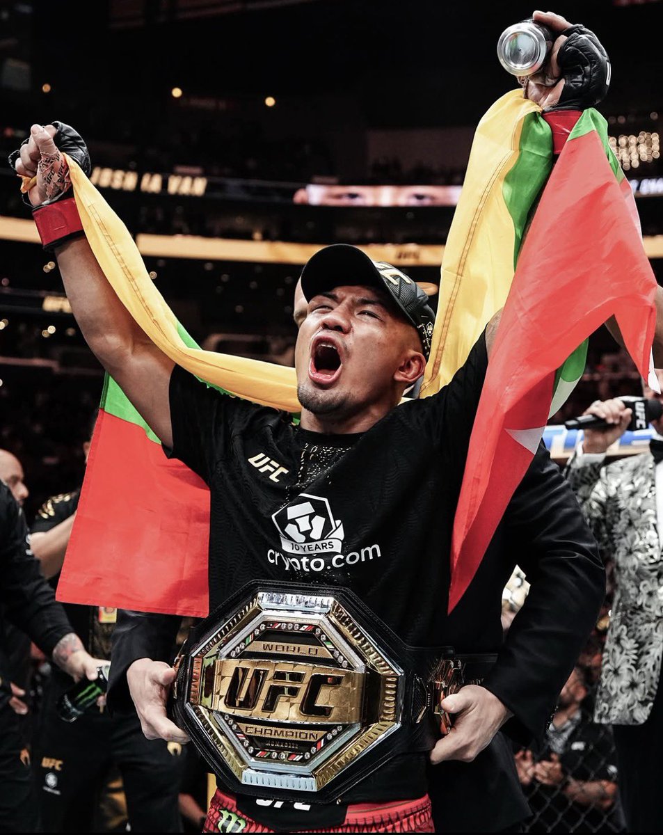 rereregomedov's tweet photo. 【本当にあった怖い話PFP】
ジョシュア・ヴァン24歳プロMMA歴5年 https://t.co/KxZR93HxQ5