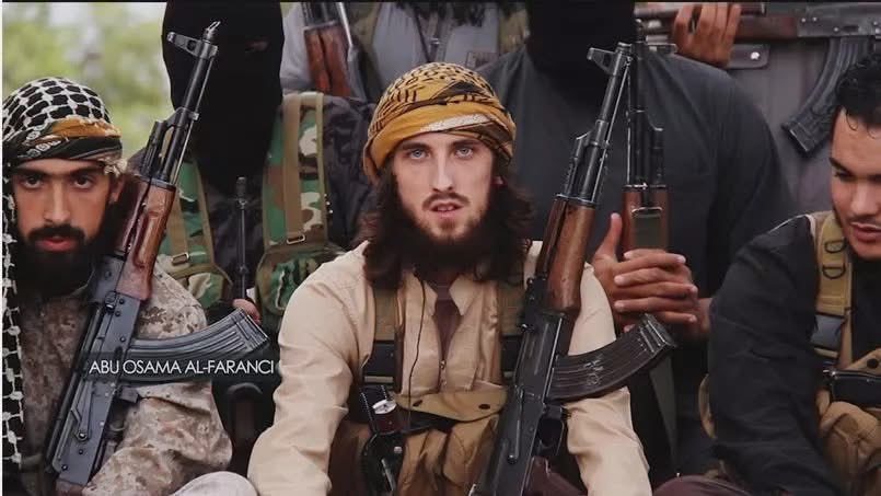 MissPeelEmma's tweet photo. 🇮🇶🇫🇷 Une cinquantaine de djihadistes français détenus en Irak vont commencer à être jugés à Bagdad. Leurs avocats dénoncent des procès inéquitables et « un risque inévitable de peines de mort ». Ils réclament leur rapatriement en France pour qu’ils y soient jugés. (Le Parisien) https://t.co/n4pbivcbBH