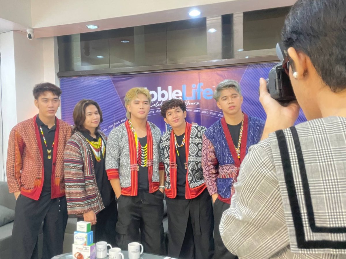 ONESOUTH_PH's tweet photo. A look back at ONE SOUTH’s guesting at the 11th PPOP Music Awards Online Media Interviews. 📷 #ONESOUTH @OneSouthPH @PpopMusicAwards https://t.co/4qCUrJOAvM https://t.co/dfhsFgDdD9