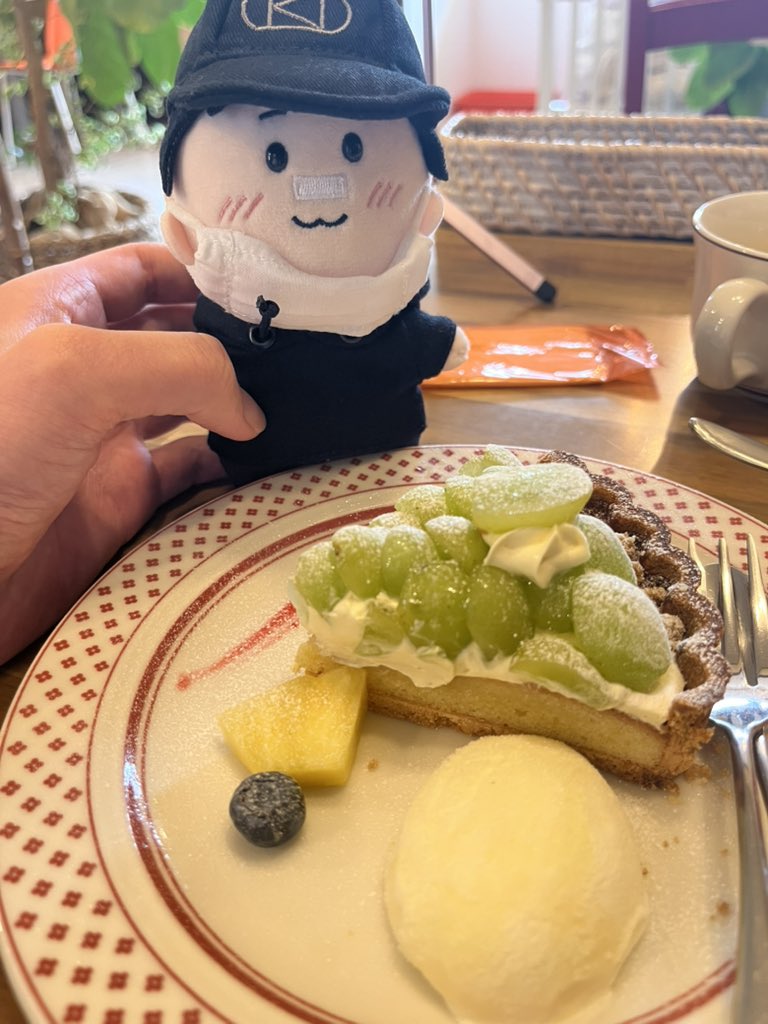 komachik1221's tweet photo. ビックノーズカフェのオムライス美味しすぎた！！！味が本当に美味しいしお店の雰囲気最高！店内はコレ恋がずっと流れてます！
#コレコレ https://t.co/C4TgAP7YFE