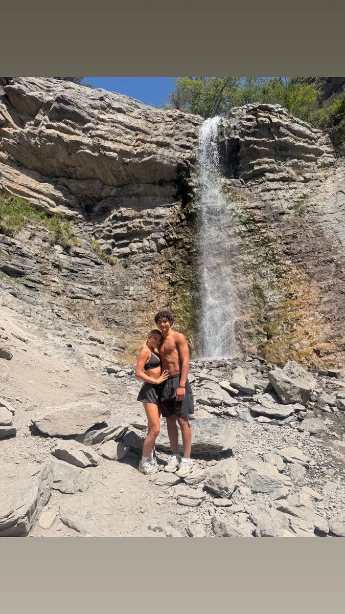 noshoesqueen's tweet photo. HAPPY ONE MONTH TO MY BABY 🩷

one month of loving YOU. one month of US. one crazily insanely packed month of all kinds of shit we've been through together but I wouldn't want it any other way. you complete me in ways that truly just make so much sense.

    it's you and me + https://t.co/GgT9aPOgHz