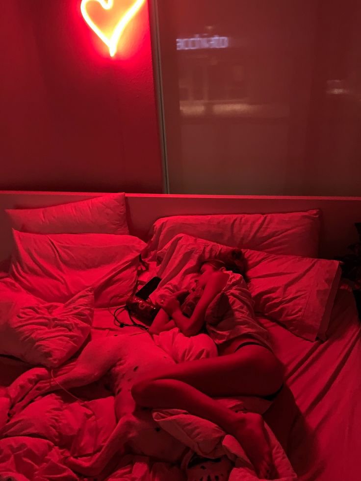 sylviahoundx's tweet photo. Our livestream last for 2 hours 🥵❤️didn’t even know it was dawn 
Join us in my private channel for more exclusive livestreams and premium homemade videos👇 🔞❤️
https://t.co/6iY0tU5lv7 https://t.co/7oHKYOyeGK